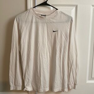Women’s white Nike Long Sleeve Shirt Small